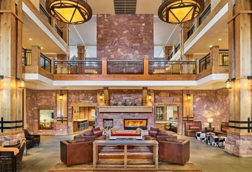 Spacious Studio with Loft in Canyons Village - Image 1