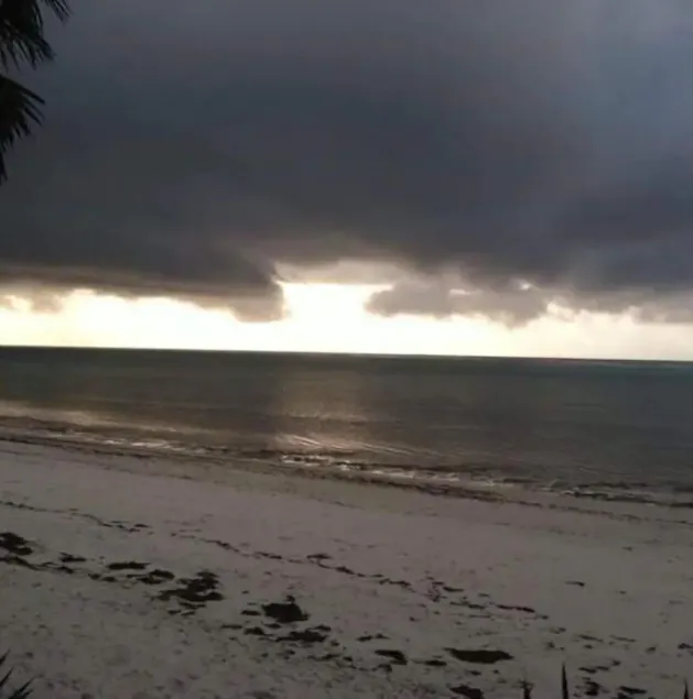 We have affordable lodges close to the beach 3 - Image 1