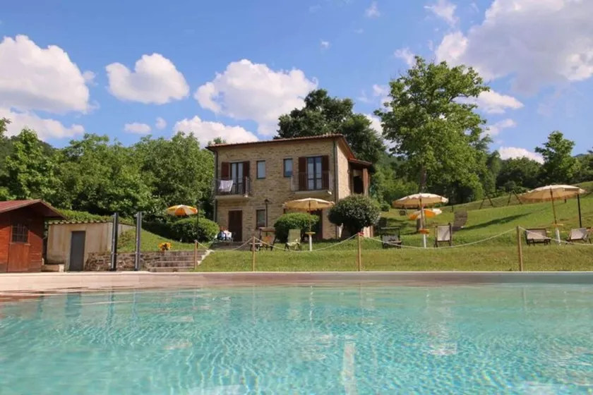 Characteristic Farmhouse With Pool - Image 1
