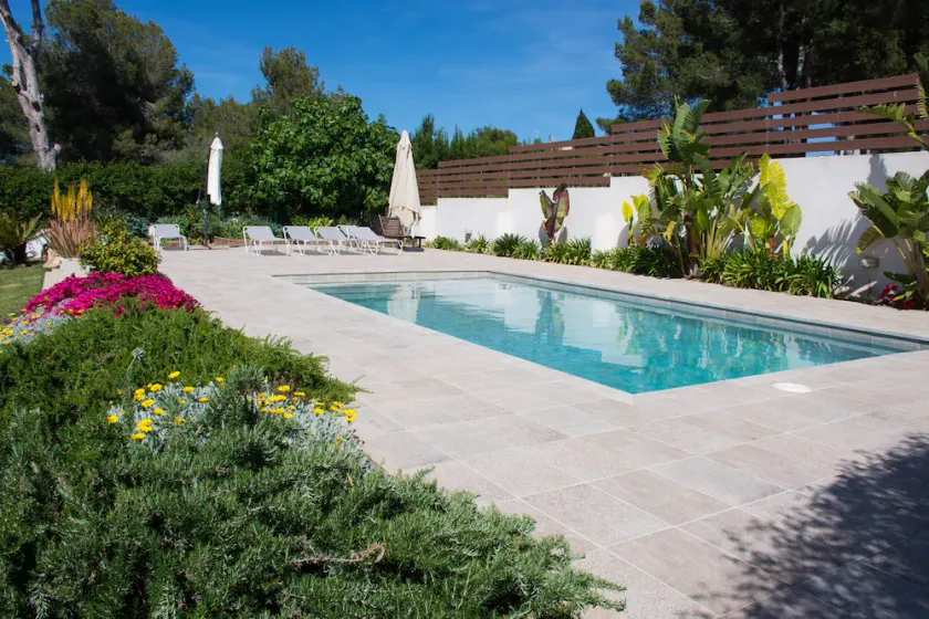 Schöne Villa auf Mallorca, Santa Ponsa. Hell und Sonne den ganzen Tag beleuchtet. - Image 1