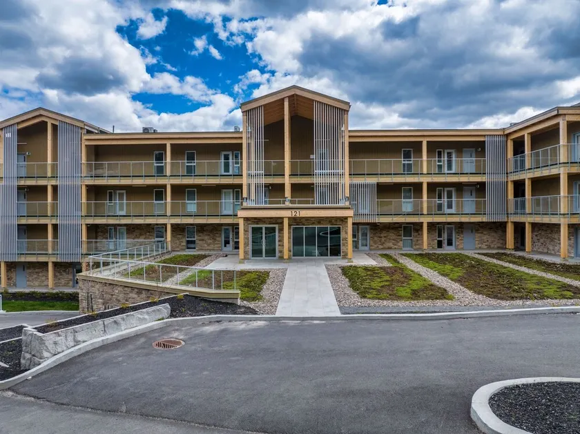 Lago by Tremblant Platinum - Image 1