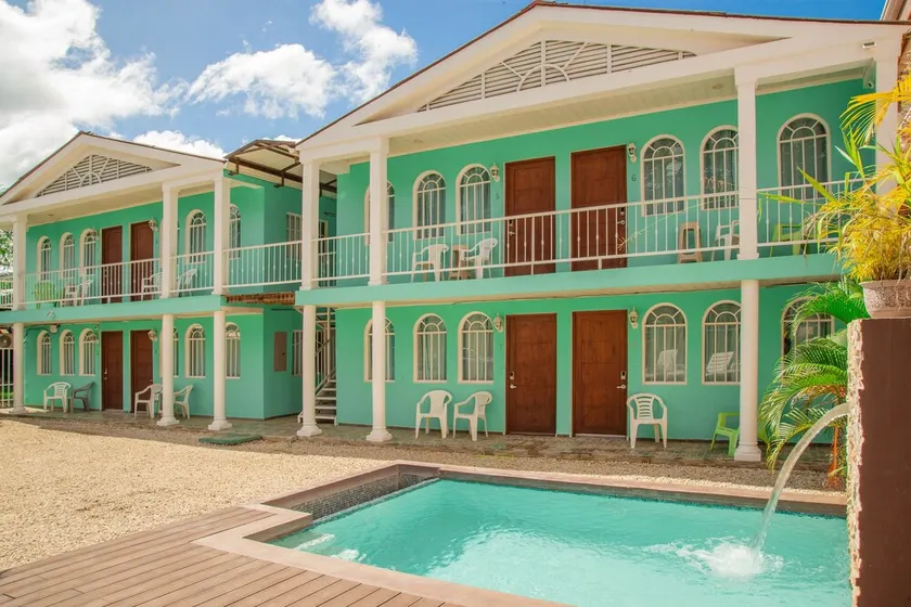 Cococabana4 newly renovated 1BR/1BA apar in downtown Coco, 5 min walk to beach. - Image 1