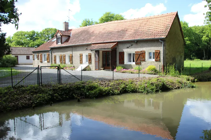 cottage in the countryside near the Magny Cours circuit - Image 1