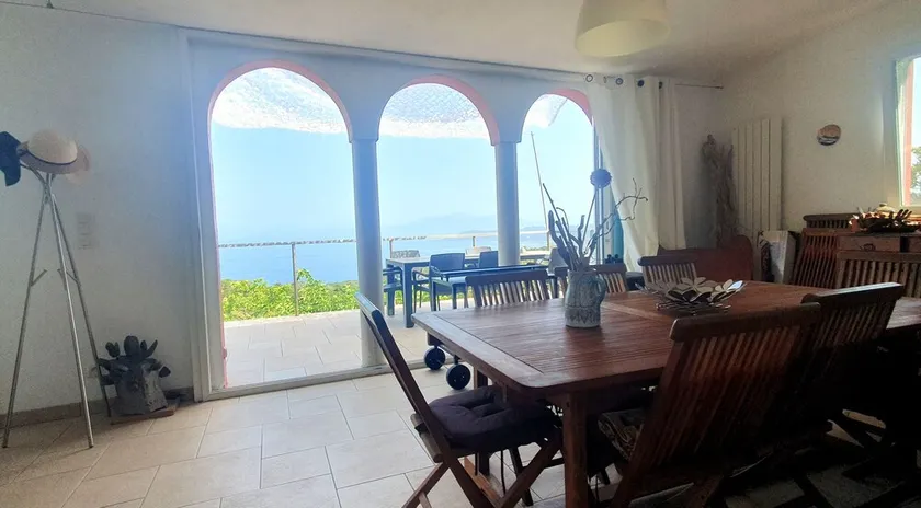 Architektenvilla mit außergewöhnlichem Blick über die Bucht von Ajaccio - Image 1
