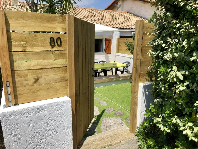 Best location for your holidays, cozy villa at bottom of the Bourdaines dunes! - Image 1