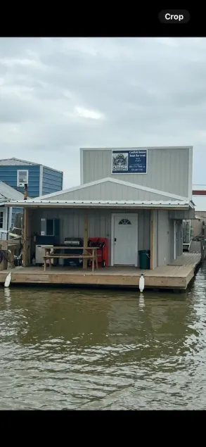 Catfish house boat for rent, sleeps 8,Ice machine. perfect place to fish 🐠  - Image 1