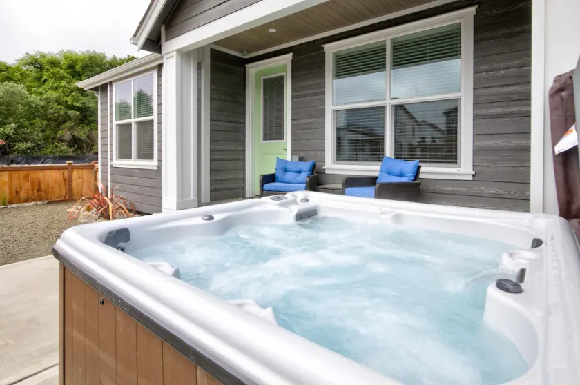 Queen Tide Cottage - Image 1