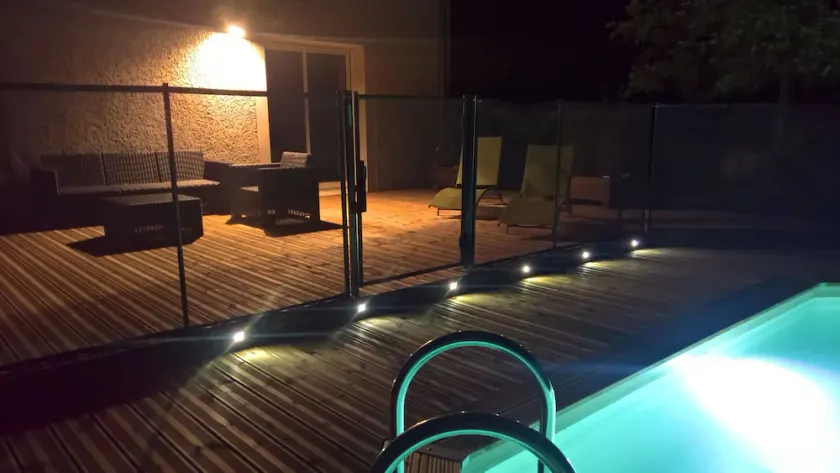 Fantastisk hus, swimmingpool og panoramaudsigt. Karakter landsby, sydlige Ardèche. - Image 1