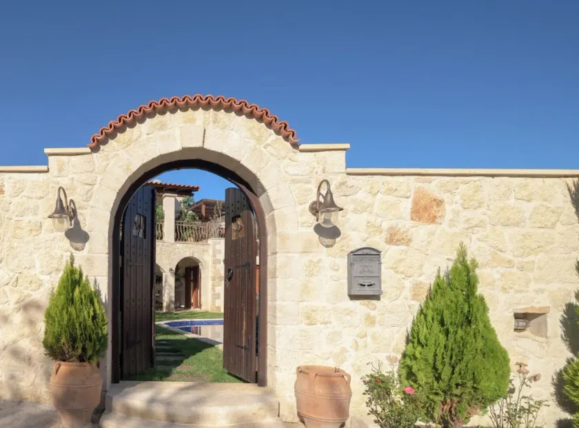 Nicole Villa I Private ''Heated'' Pool, Village Escape - Image 1