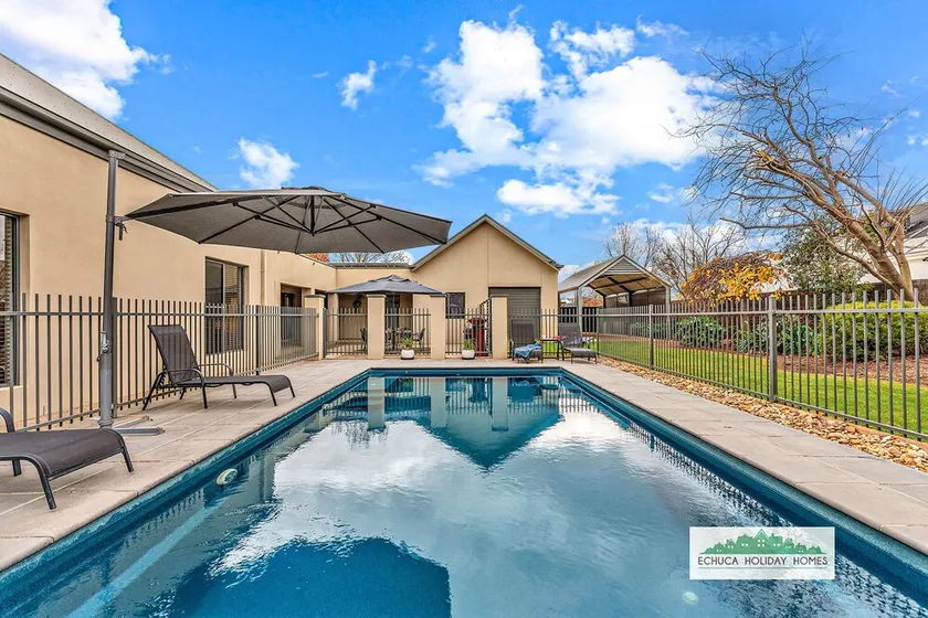 Luxury Home with Pool | Murray River | 4BR - Image 1