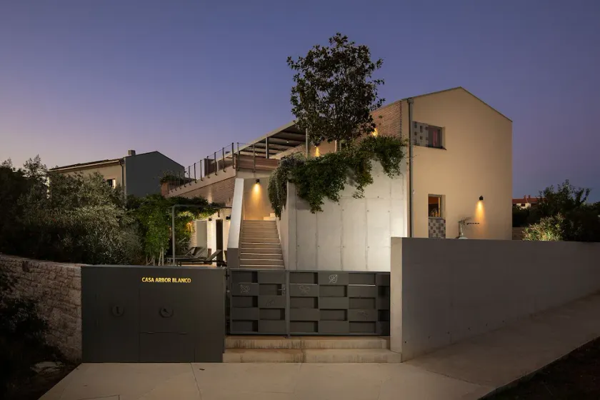 The beautiful designer villa Casa Arbor Blanco with Infinity pool and sea view - Image 1