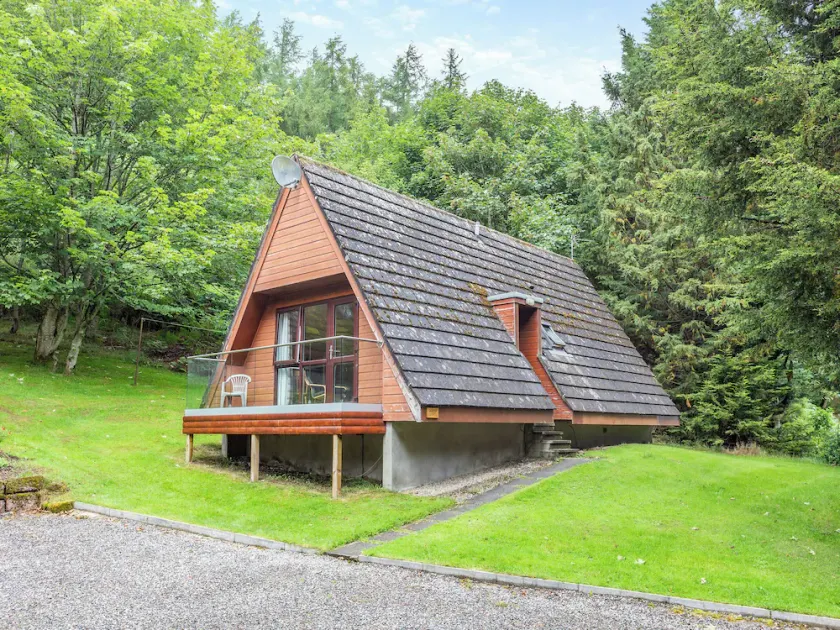 Gorse Lodge - Uk7050 - Image 1