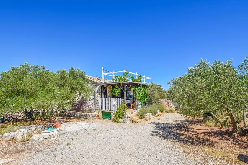 House Volak - Image 1