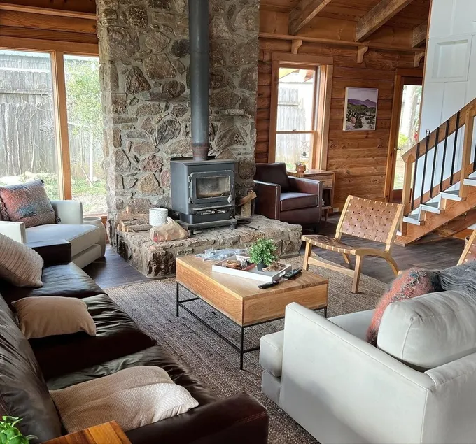 Log Cabin with the Best Views of the Little Red River - Image 1