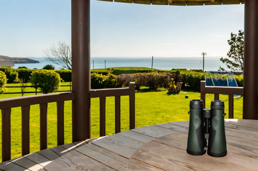 3 BEDROOM , 2 BATH Sleeps 8 - WILD ATLANTIC WAY, WITH OCEAN VIEWS ,KINSALE, CORK - Image 1