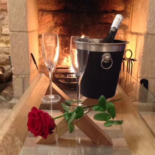 Cosy Cotswold Cottage - Penny Cottage - pet friendly - sleeps 2 - Image 1
