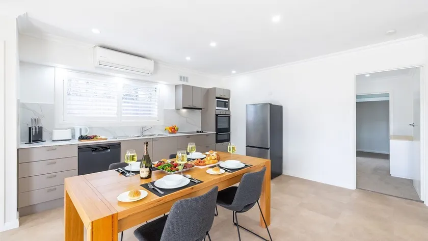 50a Ocean Ave - air con, wi-fi 1 bedroom apartment - Image 1