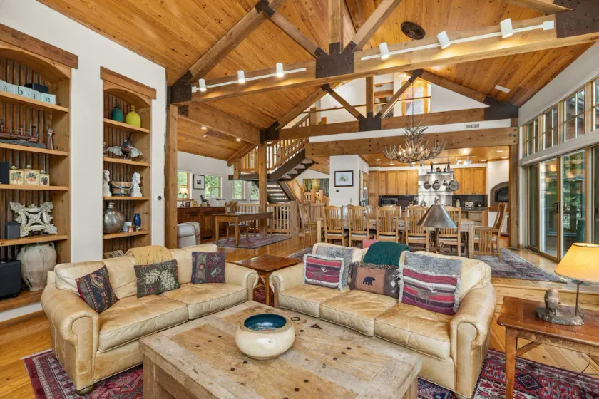 101 Park Avenue, Expansive Private Home in East Aspen, Walking Distance to Town - Image 1