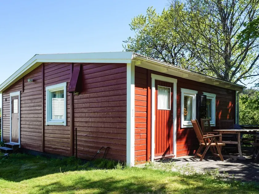 4 Person Holiday Home in Hallevadsholm-by Traum - Image 1
