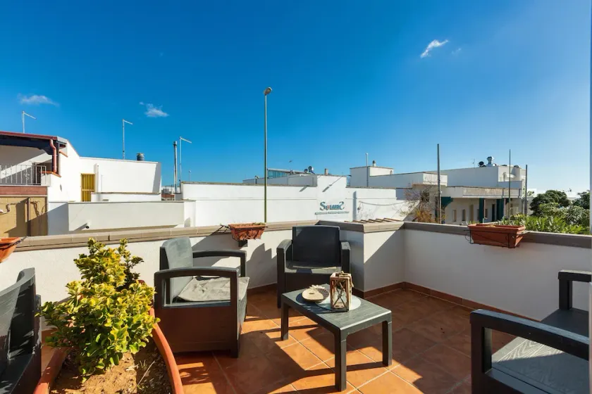 Sud Sud Apartaments - Corallo by BarbarHouse - Image 1