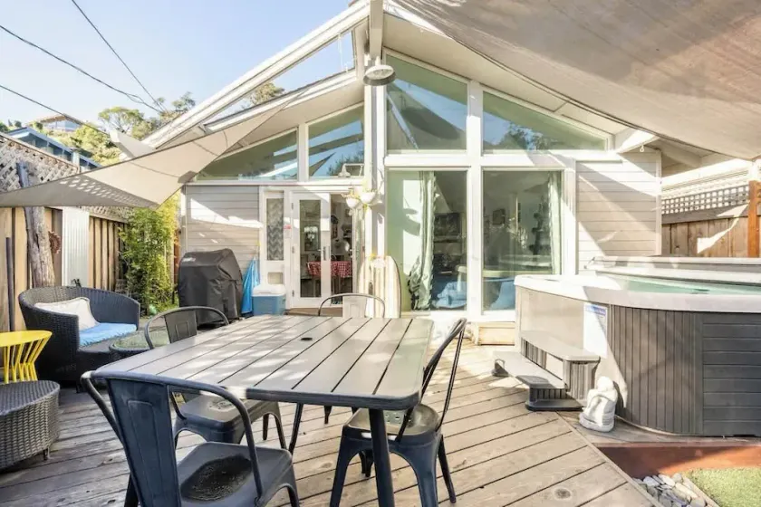 Aptos Beach Retreat Hot Tub & 5 Min Walk to Sand - Image 1