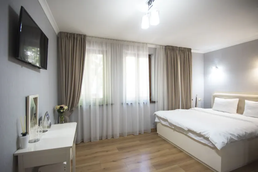 Grand Hotel Luna in the heart of Tblisi - Image 1