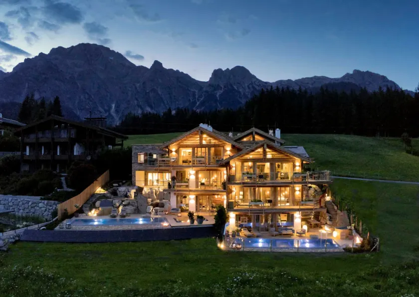 BergWärtsGeist SENHOOG Luxury Holiday Homes - Image 1