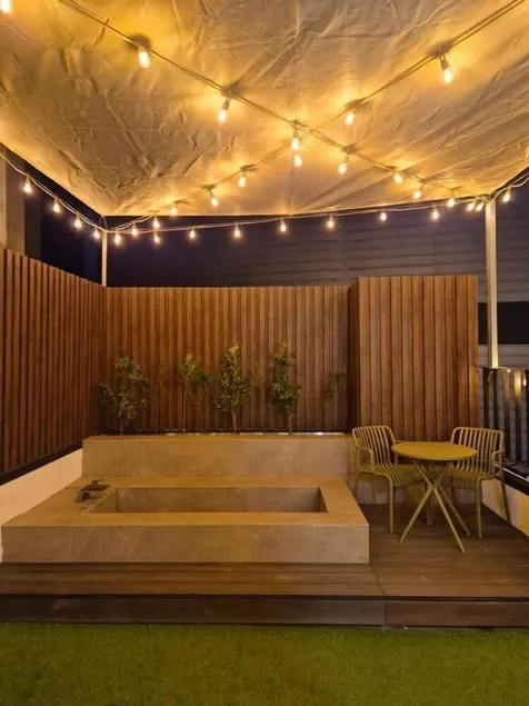 Lua Hotel - Image 1