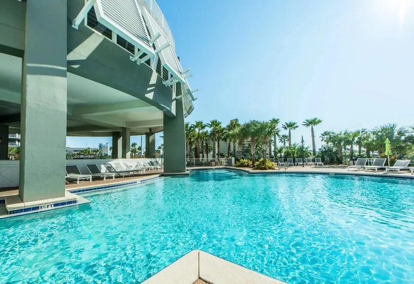 Laketown Wharf 1226 -2BD+Bunks, Amazing Gulf Views - Image 1