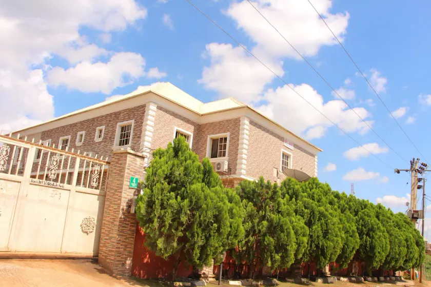 Dubys Suites Dutse - Image 1