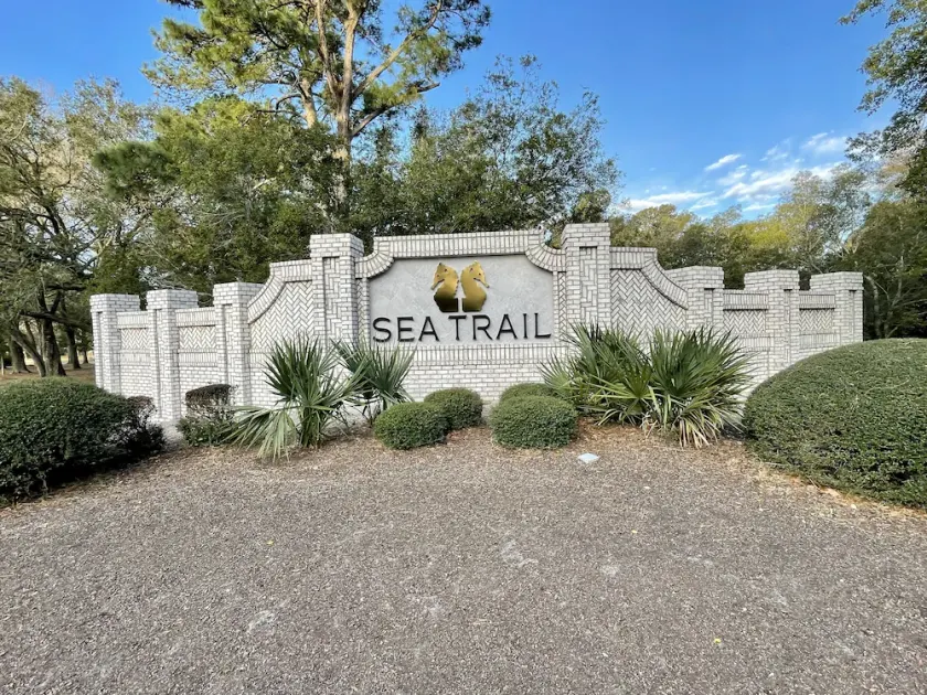 Updated SeaTrail Condo-3BR/3BA, 2.5 kitchens!2100sqft, Beach/Golf/Pool/FamilyFun - Image 1