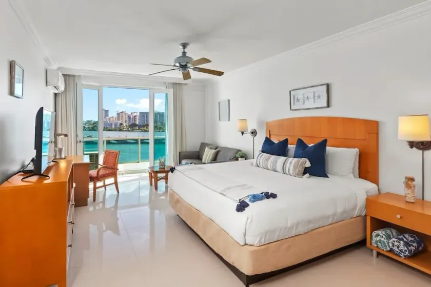 Star Studio | located at the Condado Lagoon Villas building in Condado - Image 1