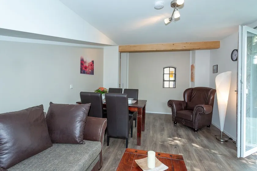 Ferienwohnung Zur Eiche mit Balkon - Image 1
