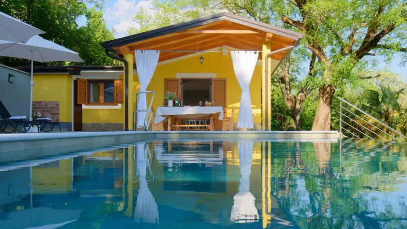 Casa Valla - Two Bedroom Holiday Home with Pool - Image 1