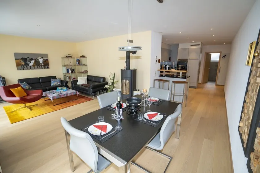 Allegra und Herzlich Willkommen in der Ferienwohnung Chasa Miramunt 6 - Image 1
