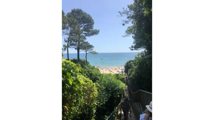 Sur la Mer - luxury beach retreat - Image 1