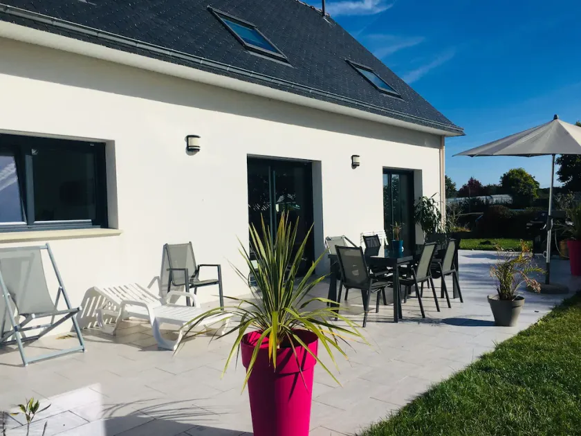 Villa mit Meerblick, Wasserfläche zur Mitbenutzung - Image 1