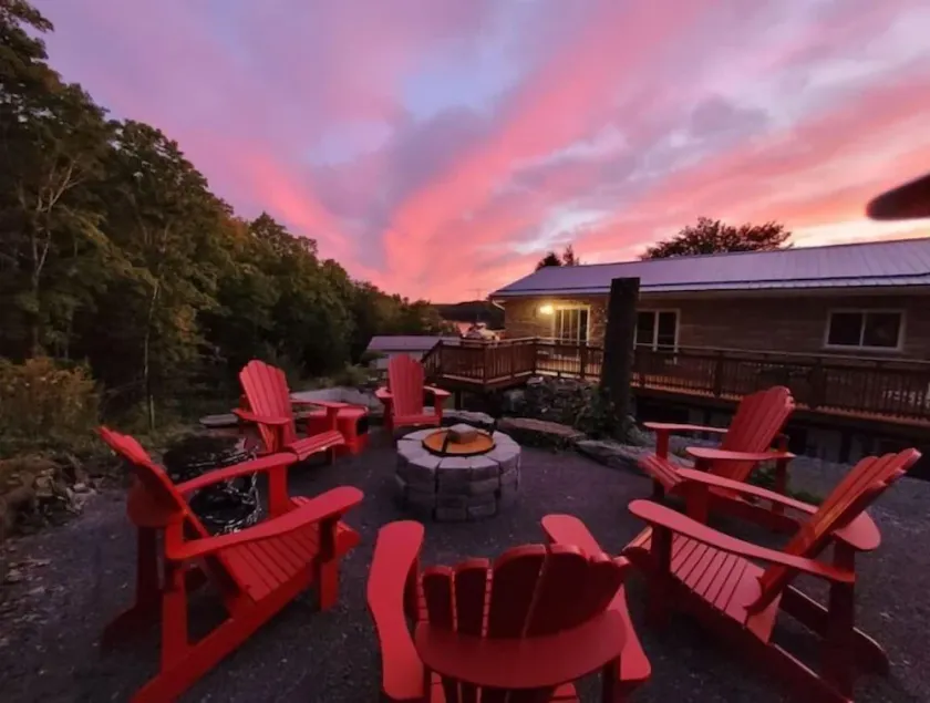 HILL TOP PARADISE WITH LAKE VIEW AND LAKE ACCESS  - Image 1