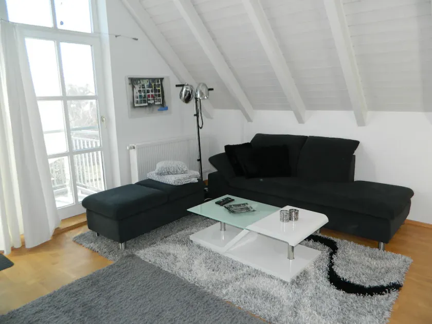 Loft apartment with 3 bedrooms at the gates of Munich near the airport! - Image 1