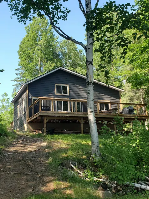 Diamond lake waterfront cottage just west of Bancroft - Image 1