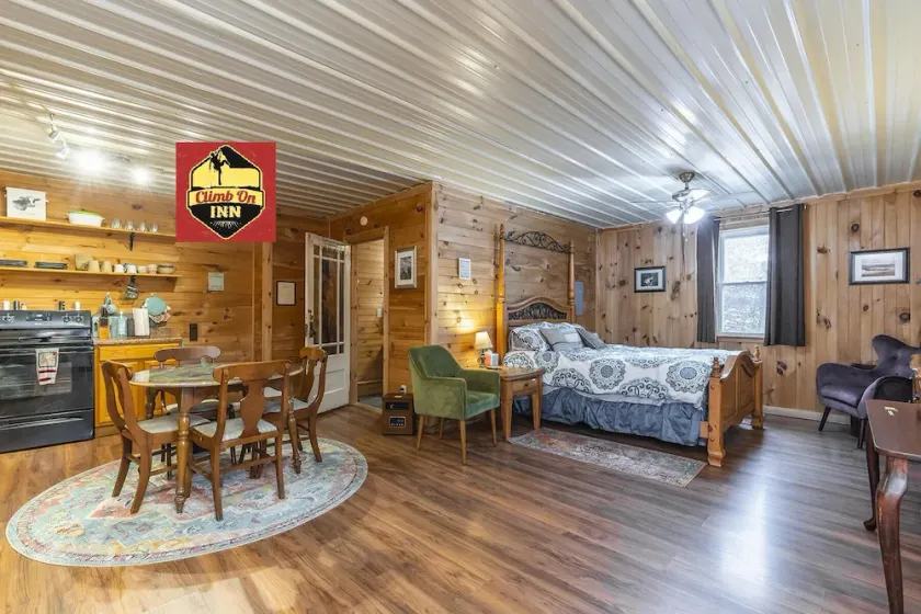Climb On Inn~ Studio~ Naturally Gorgeous~Rock Climbing -Red River Gorge~Cozy - Image 1