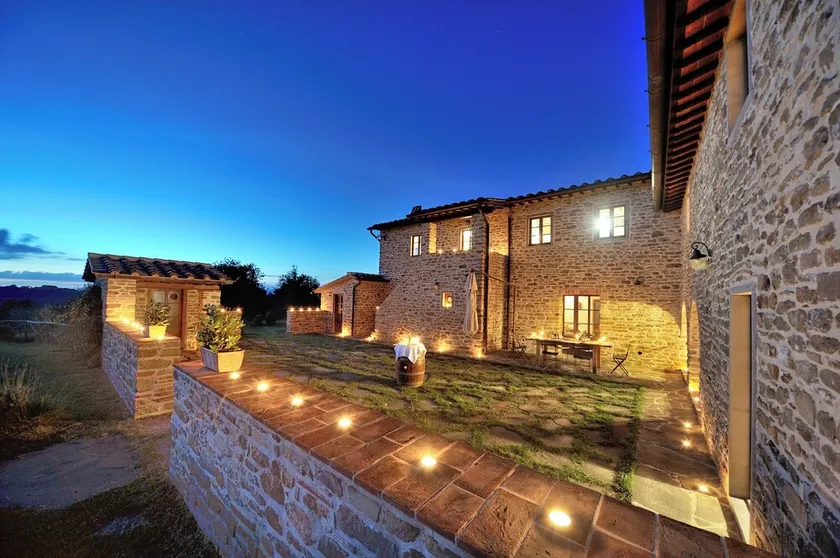 Lux Stone Villa saltwater Pool near Siena - Image 1