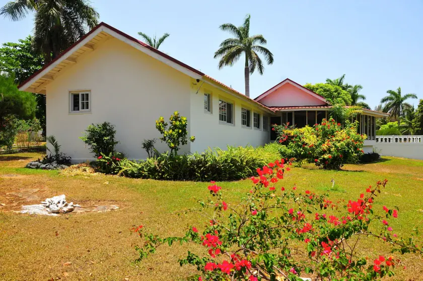 VILLA PATIENTLY WAITING - A DIAMOND LISTED RENTAL - A NORTH COAST JAMAICAN GEM - Image 1