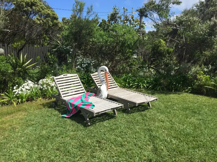 KOONYA COTTAGE SORRENTO  VIC ADJACENT \n NATIONAL PARK AND KOONYA OCEAN BEACH - Image 1