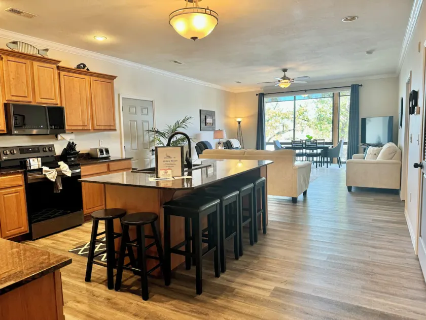 Fantastisk 3 BR, 3 Bad Condo på Table Rock Lake med dock Access - Image 1