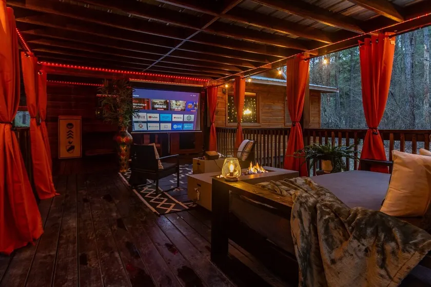 Romantic|Private|Wellness|OutdoorMovieNight - Image 1