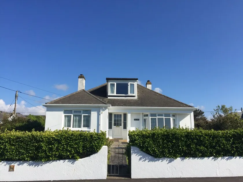 Hill Rise - Cottage In beautiful Trevone Bay, Near Padstow, North Cornwall - Image 1