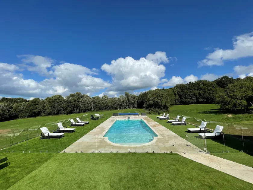 Luxury Holiday Rental For Families and Friends - Image 1