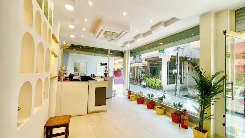 HOTEL PREMIUM K P  Near HAR KI PODDI - Image 1