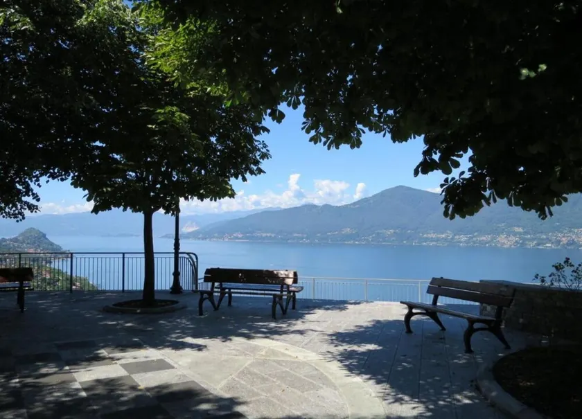 Holiday Home by Lake Maggiore with Mountain Views - Image 1
